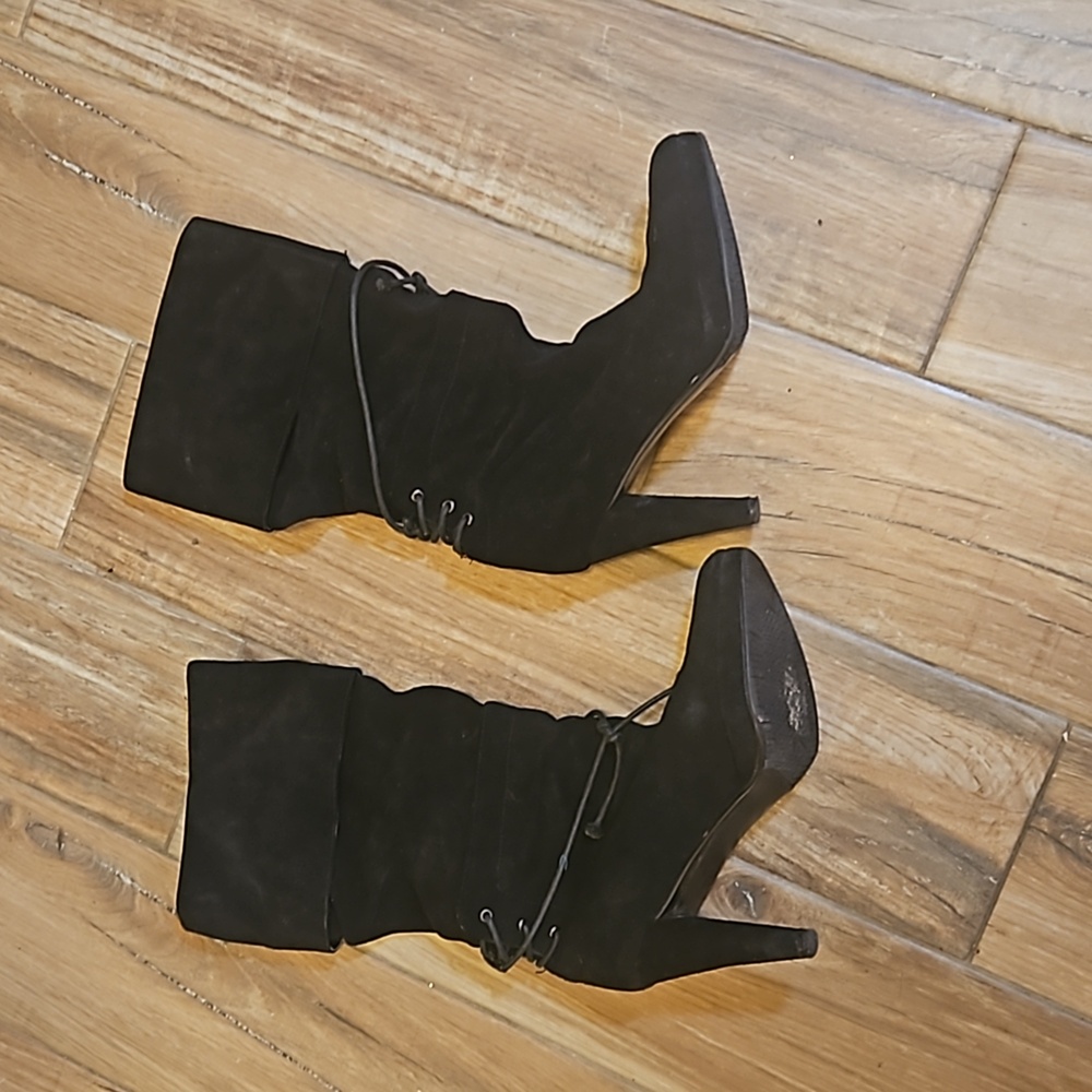 Type Z women's boots size 7 1/2